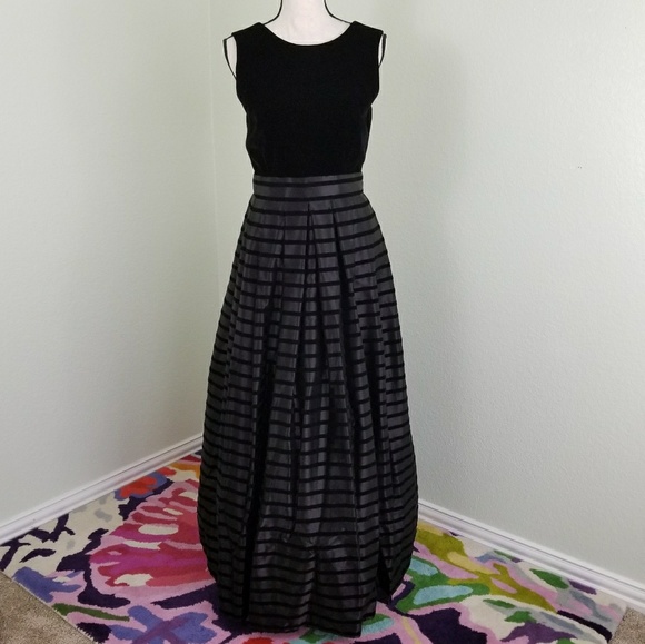 EVER BEAUTY Dresses & Skirts - EVER BEAUTY velvet ball gown prom dress Size 8